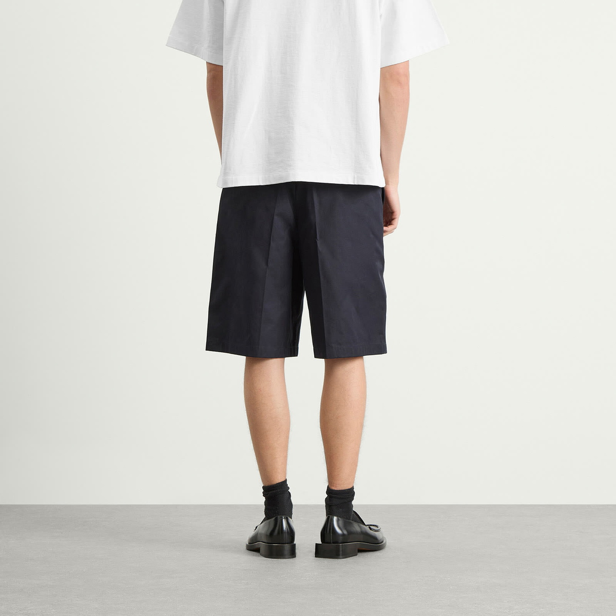 Jil Sander Men's Tailored Short in Midnight