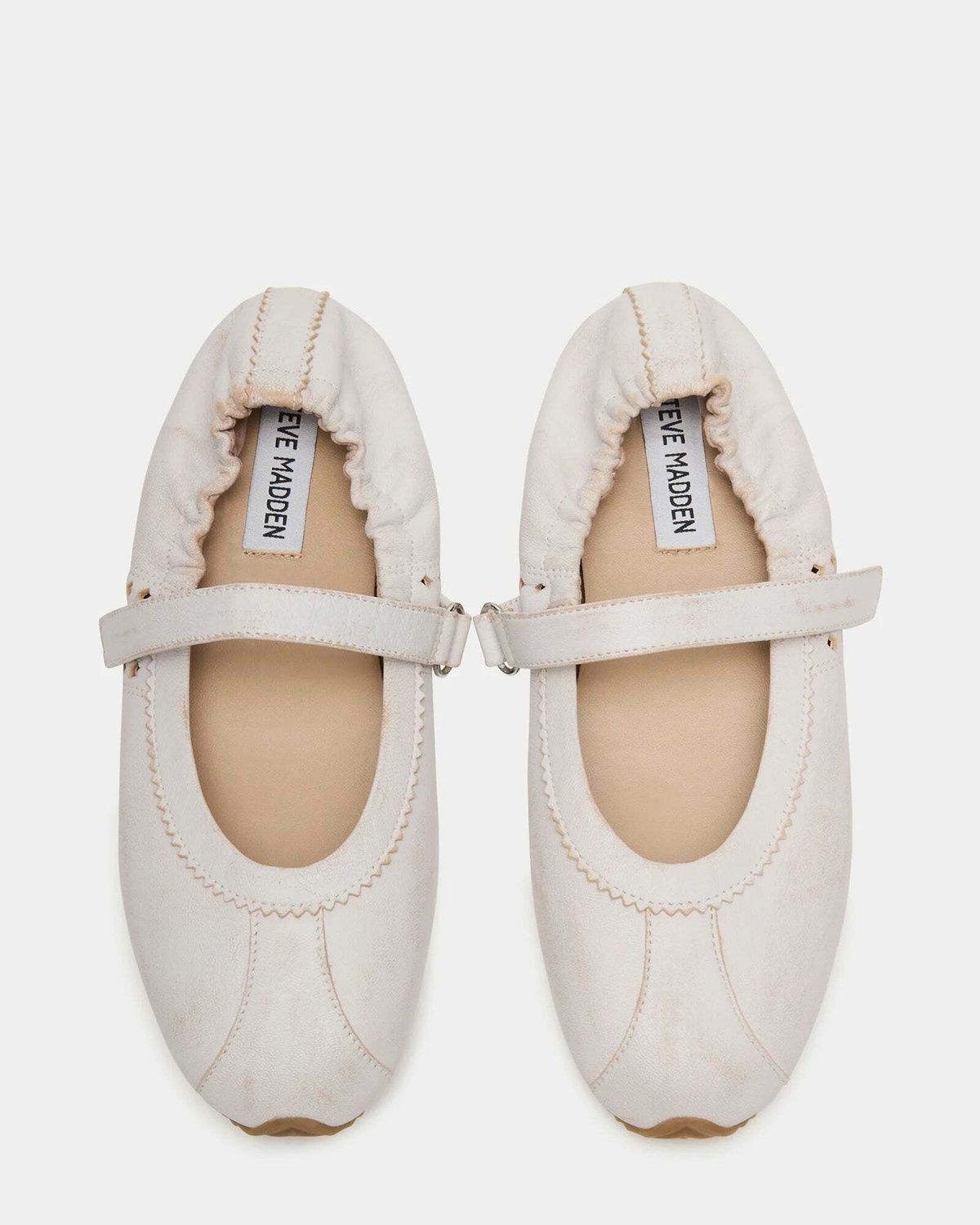 Steve Madden Anaya Flats in White