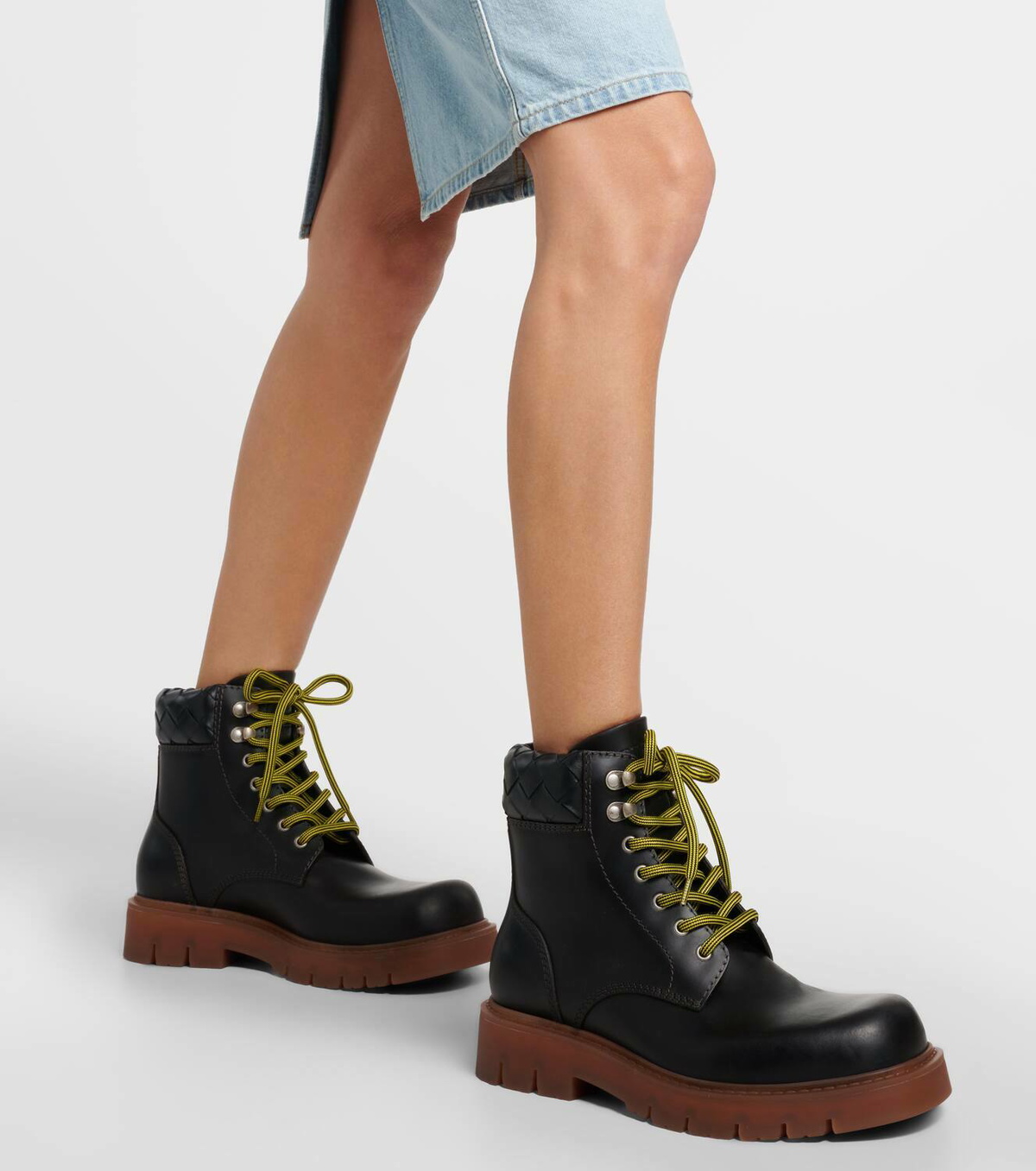 【Bottega Veneta】ハドックレザーコンバットブーツ BOTTEGA VENETA Haddock Leather Ankle Boots for Men | MR PORTER
