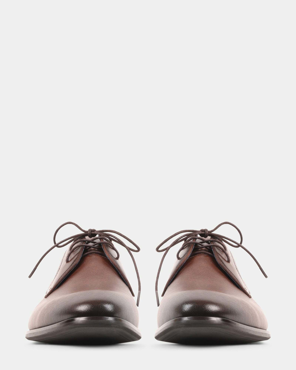 Steve Madden Stinson Dress Shoes in Brown