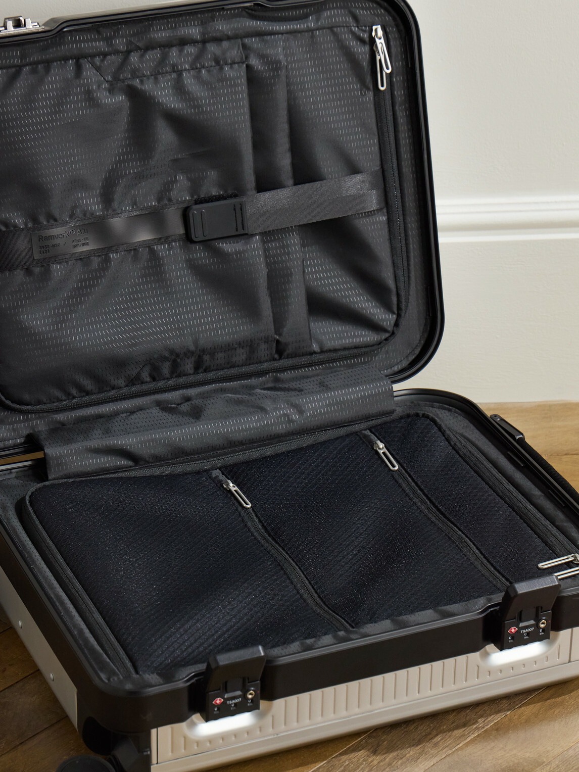 DB Journey - Ramverk Polycarbonate and Aluminium Carry-On Suitcase