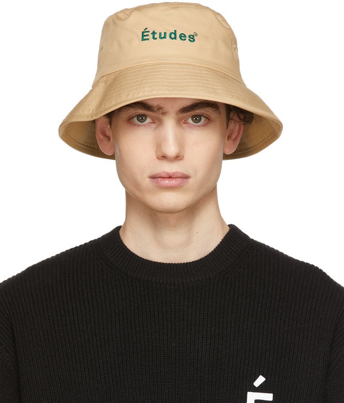 Photo: Études SSENSE Exclusive Beige Training Bucket Hat