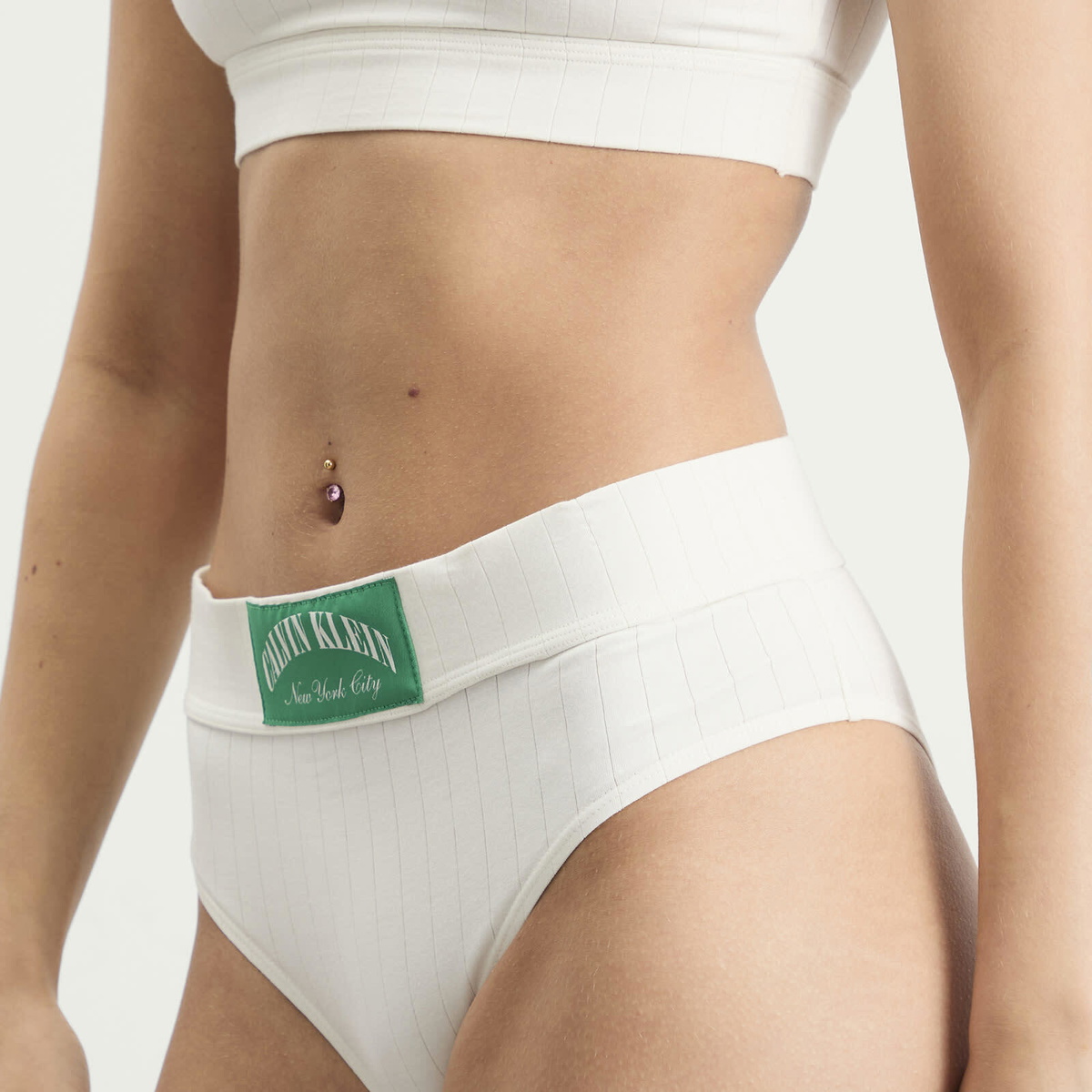 Calvin Klein Women's Heritage Athletic Unlined Bralette in Tofu