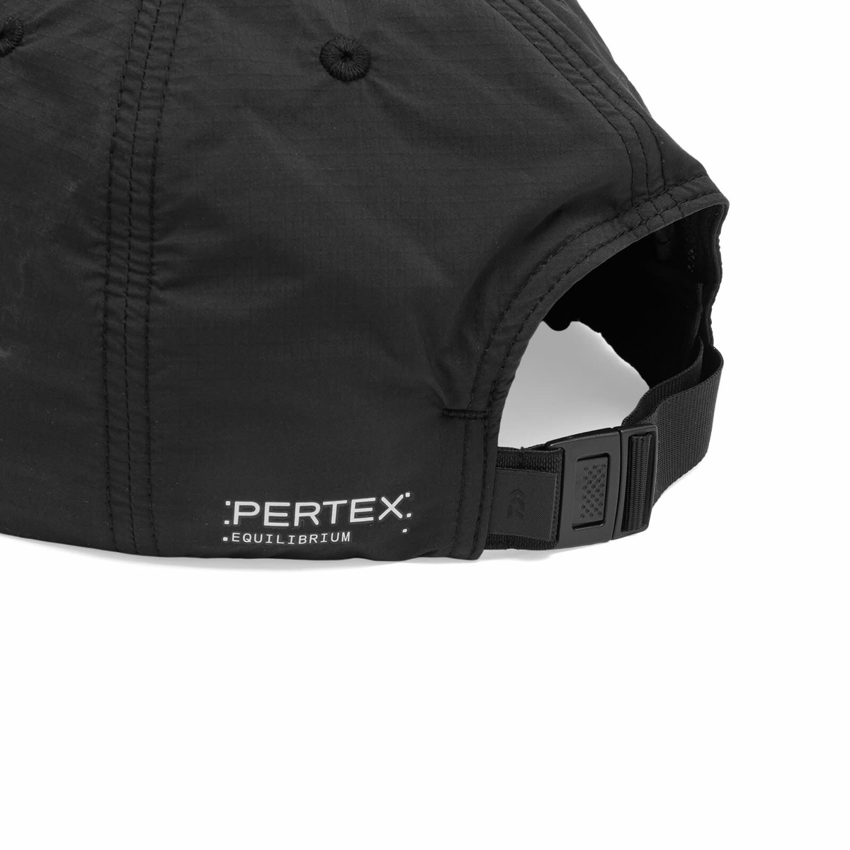DAIWA Men's Tech Travel 6-Panel Cap in Black 