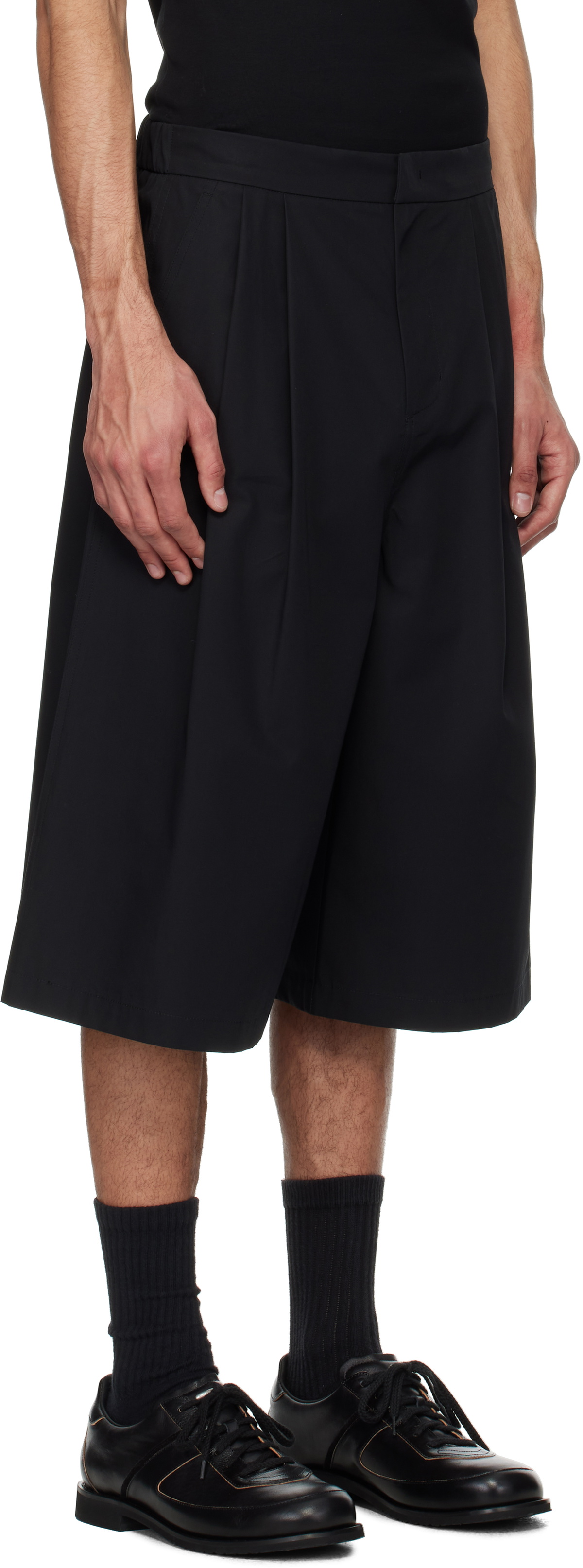 パンツ AMOMENTO 24SS two tuck wide shorts AMOMENTO Black Two Tuck Wide Shorts AMOMENTO