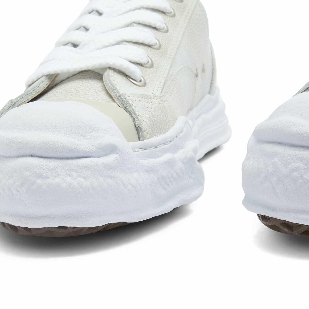 Maison MIHARA YASUHIRO Hank Shrink Leather Sneaker in White