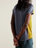 Nike Tennis - NikeCourt Advantage Slim-Fit Dri-FIT Mesh Half-Zip T-Shirt - Yellow