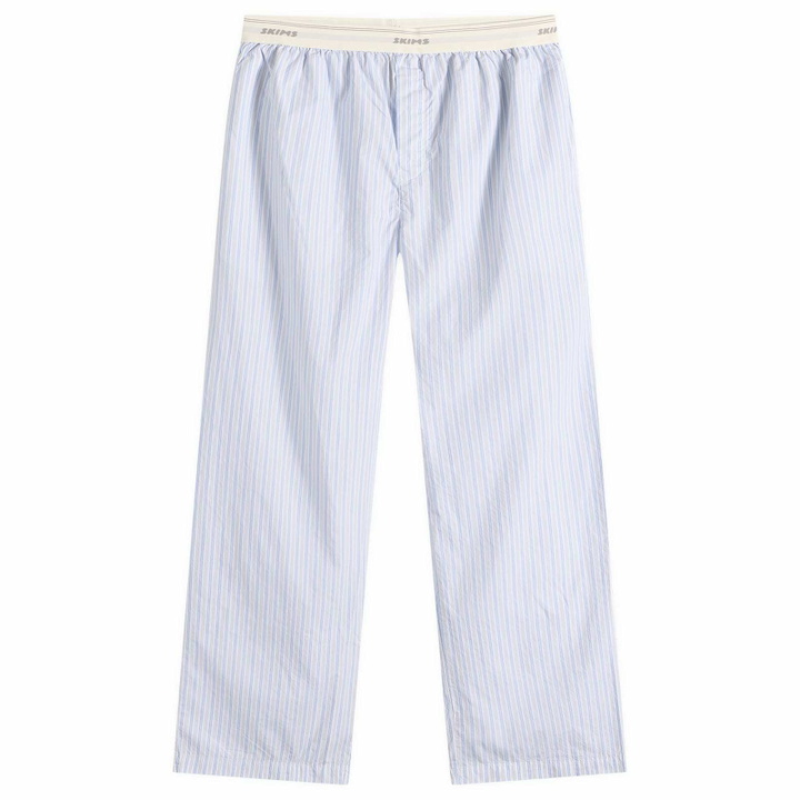 Photo: SKIMS Men's Logo Band Sleep Pant in Platinum Double Stripe