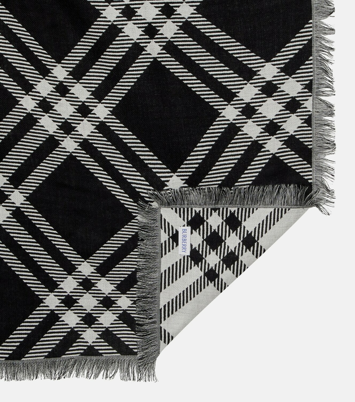 Burberry Burberry Check wool and silk scarf