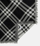 Burberry Burberry Check wool and silk scarf