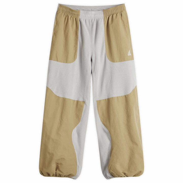 Photo: Nike ACG Wolf Tree Polartec Fleece Pant in Grey/Beige/White
