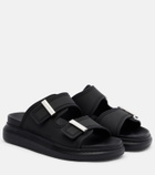 McQueen Platform sildes