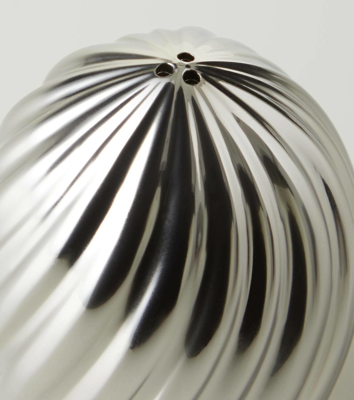 L'Objet Ripple Spice Jewels salt and pepper shakers