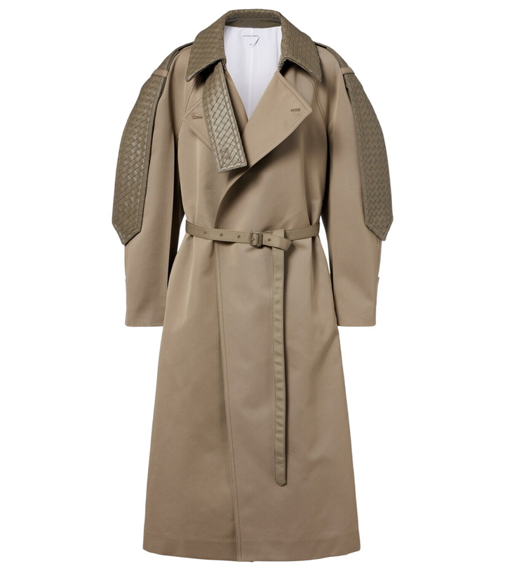 Photo: Bottega Veneta Intrecciato leather-trimmed trench coat