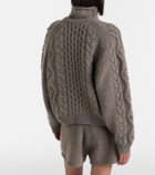 Lisa Yang Winroe cable-knit cashmere cardigan