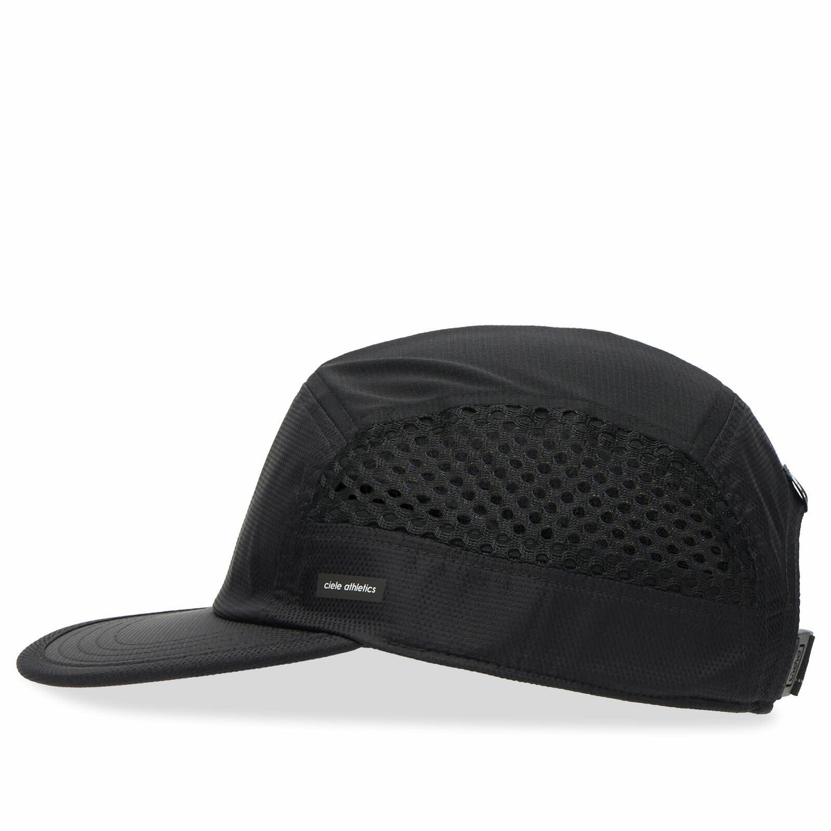 Ciele Athletics Men's Ciele Go EQ Side Panel Cap in Whitaker