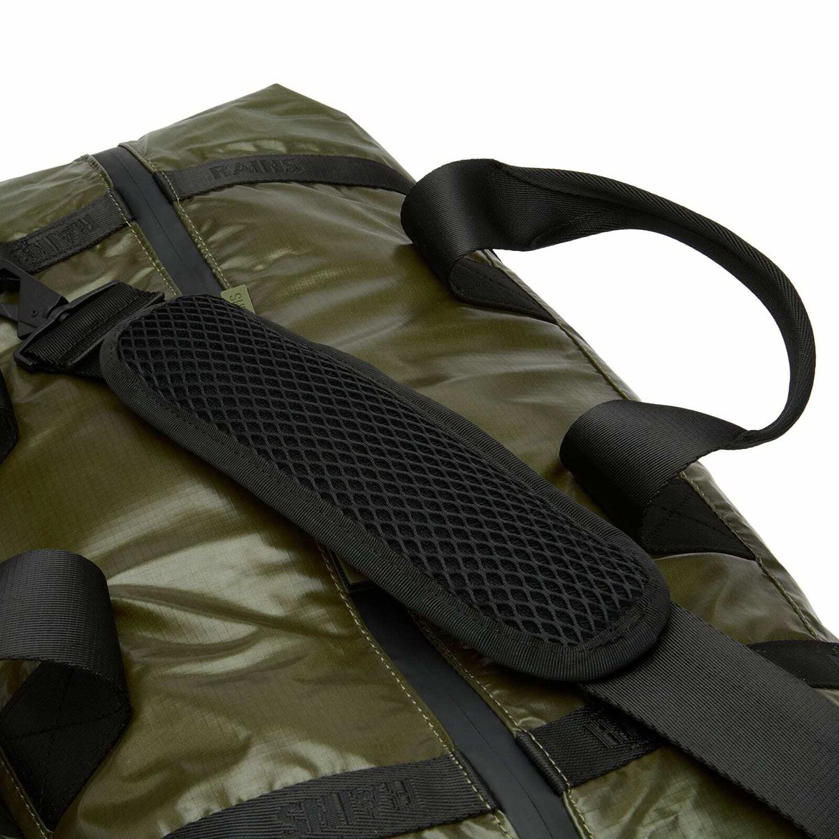 RAINS Sibu Weekend Bag in Marsh 
