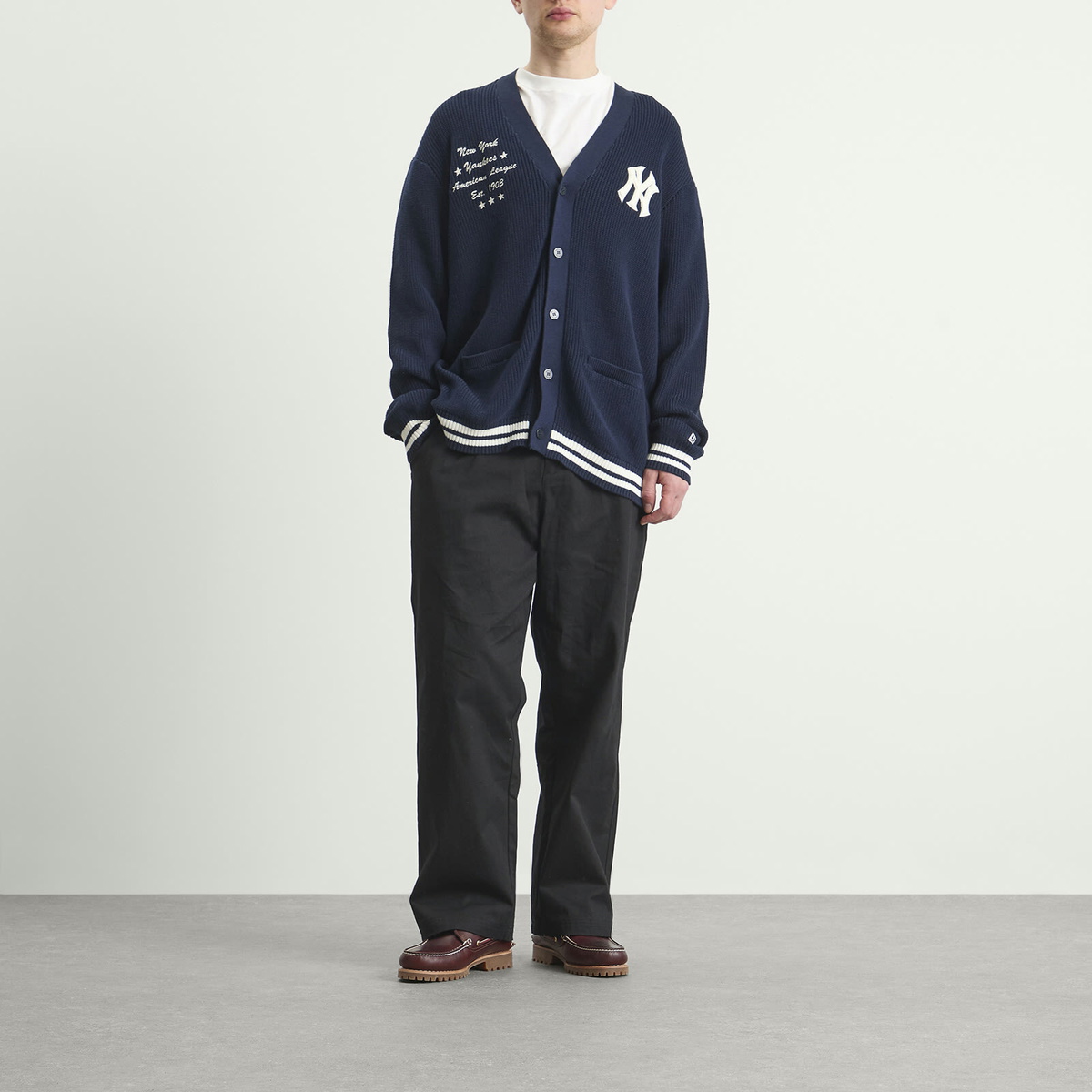 New Era Men's MLB New York Yankies Script Cardigan in Navy