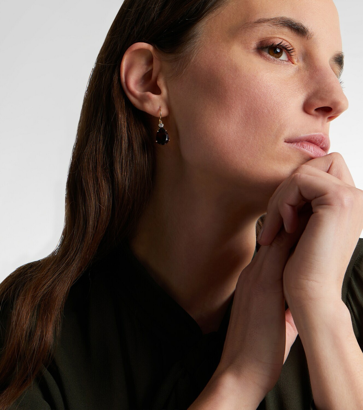 Ileana Makri 14kt gold (750/1000) earrings with garnets and diamonds