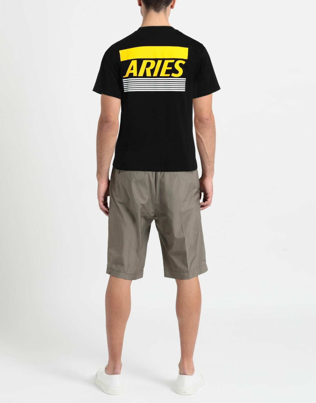 Aries Mens T-shirt in Black