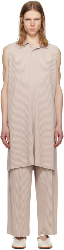 Photo: HOMME PLISSÉ ISSEY MIYAKE Beige Monthly Color February Polo