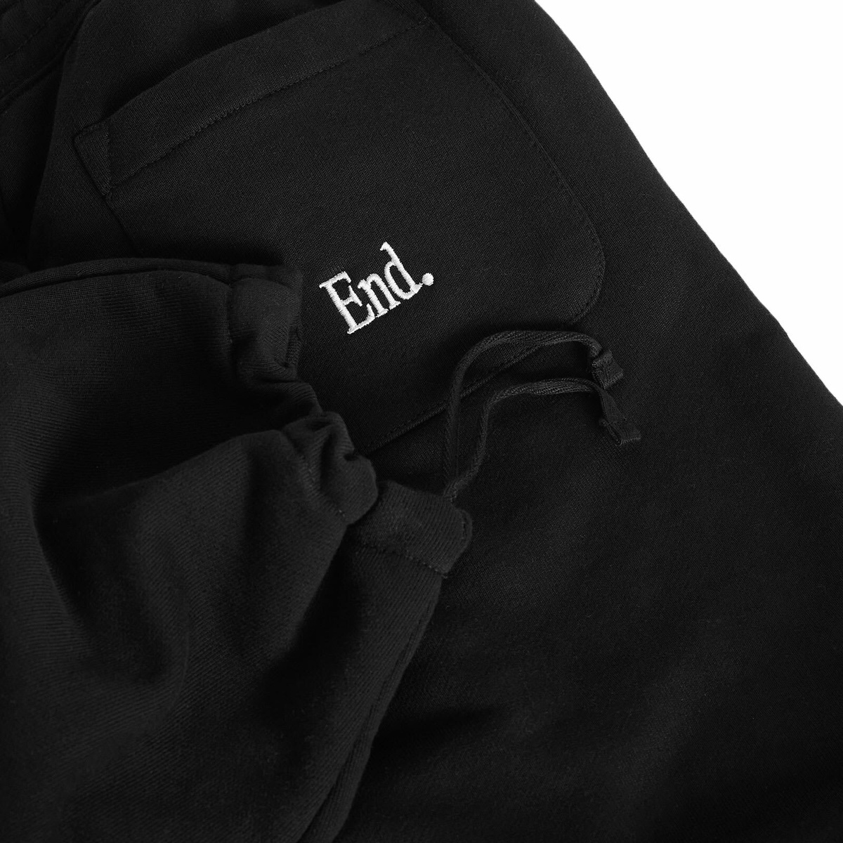 END. Pint Club Straight Leg Sweatpant in Washed Black
