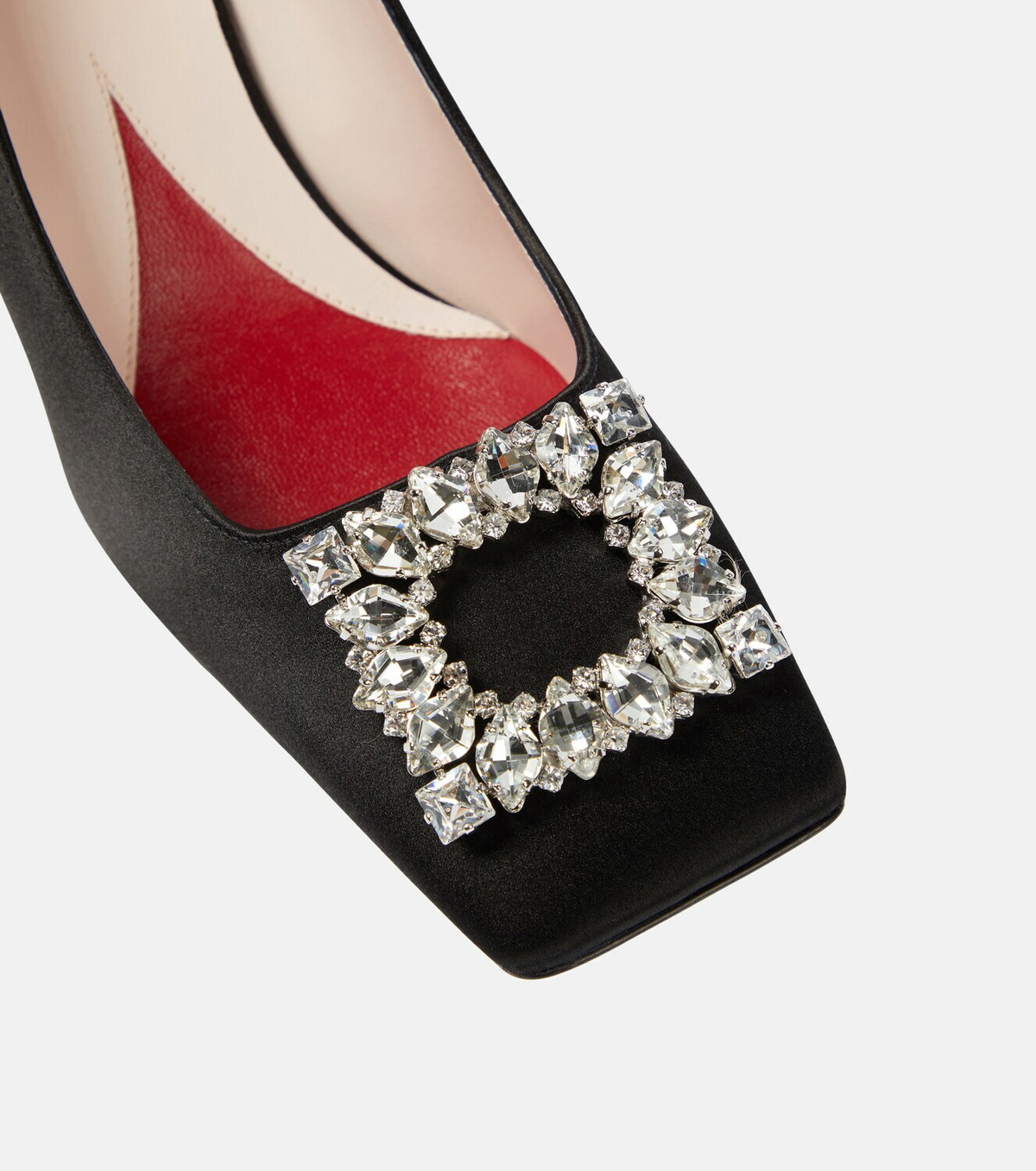 彩る果実【Roger Vivier】チャーム ストロベリー 25ans掲載 ROGER VIVIER Flower crystal-embellished satin clutch | NET-A