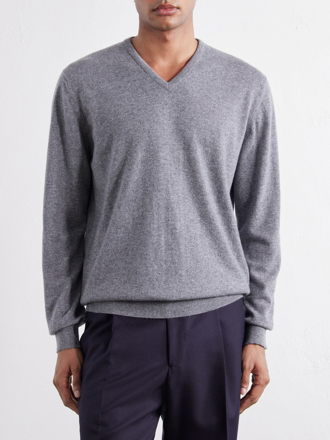 Begg & Co - Heriot Cashmere Sweater - Gray