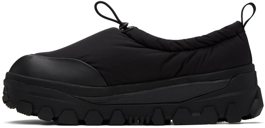 AMOMENTO Black Padded Sneakers