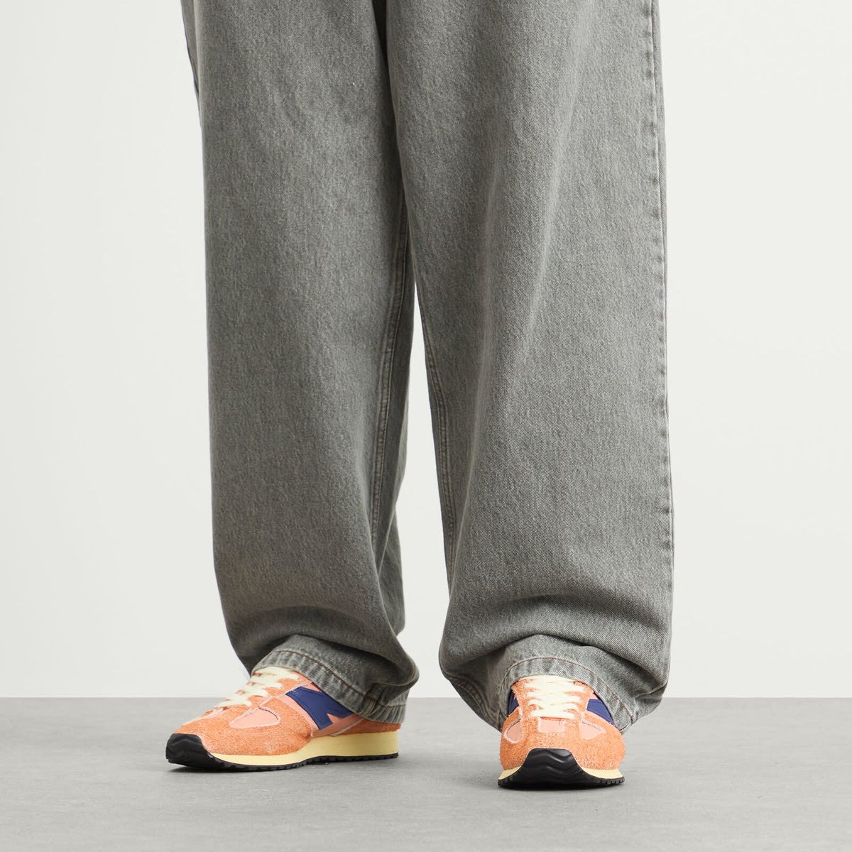 New Balance 471 Sneaker in Peach Nectar