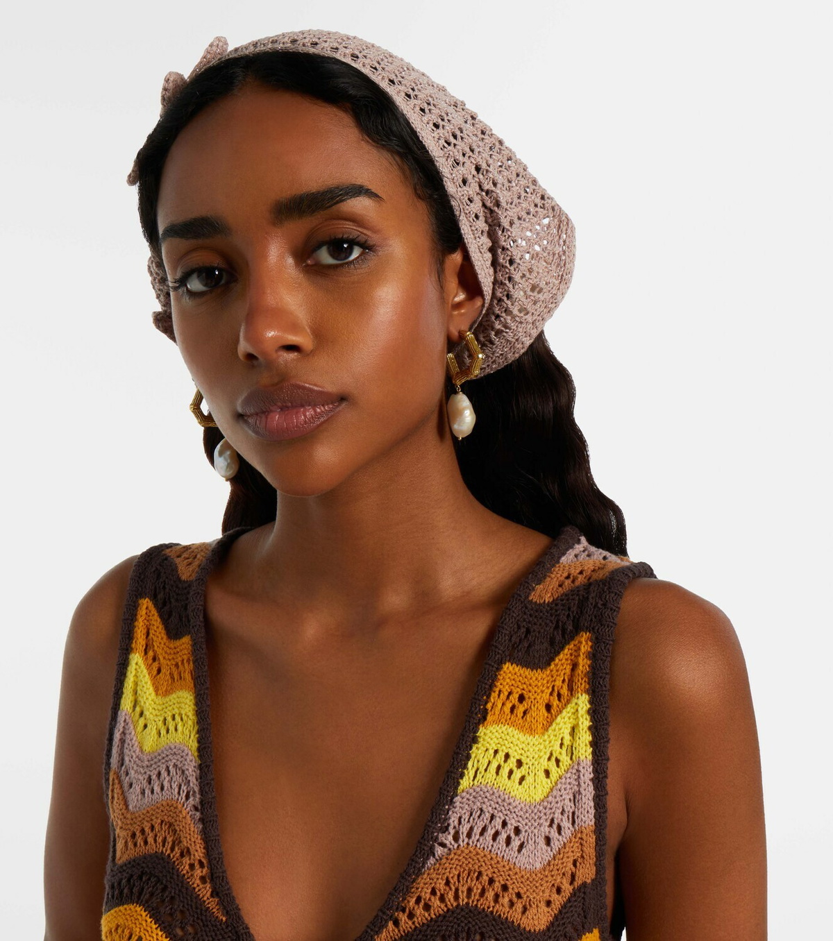 Bananhot Crochet floral-appliqué scarf