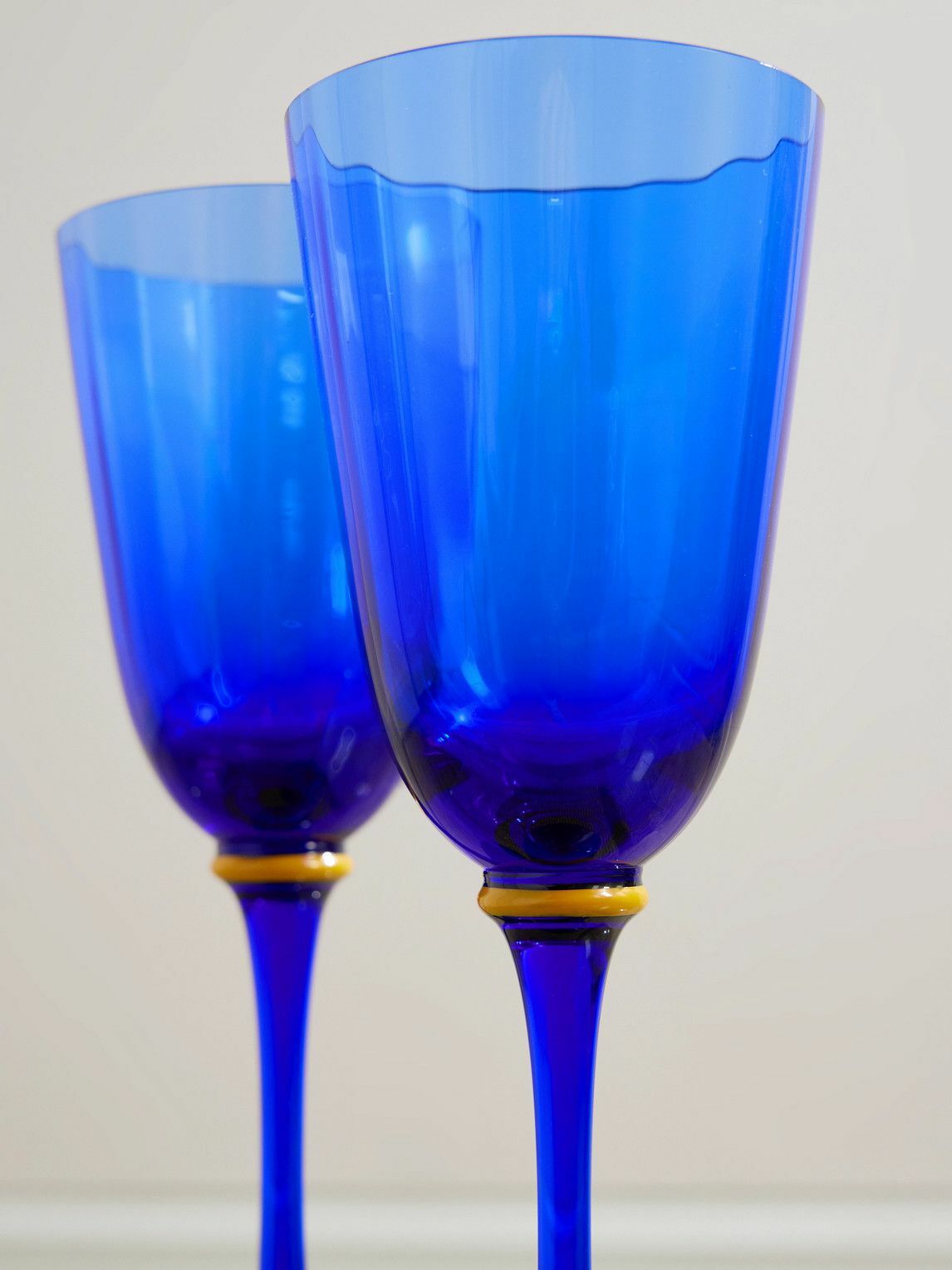 La DoubleJ - Rainbow Set of Two Murano Glass Wine Glasses