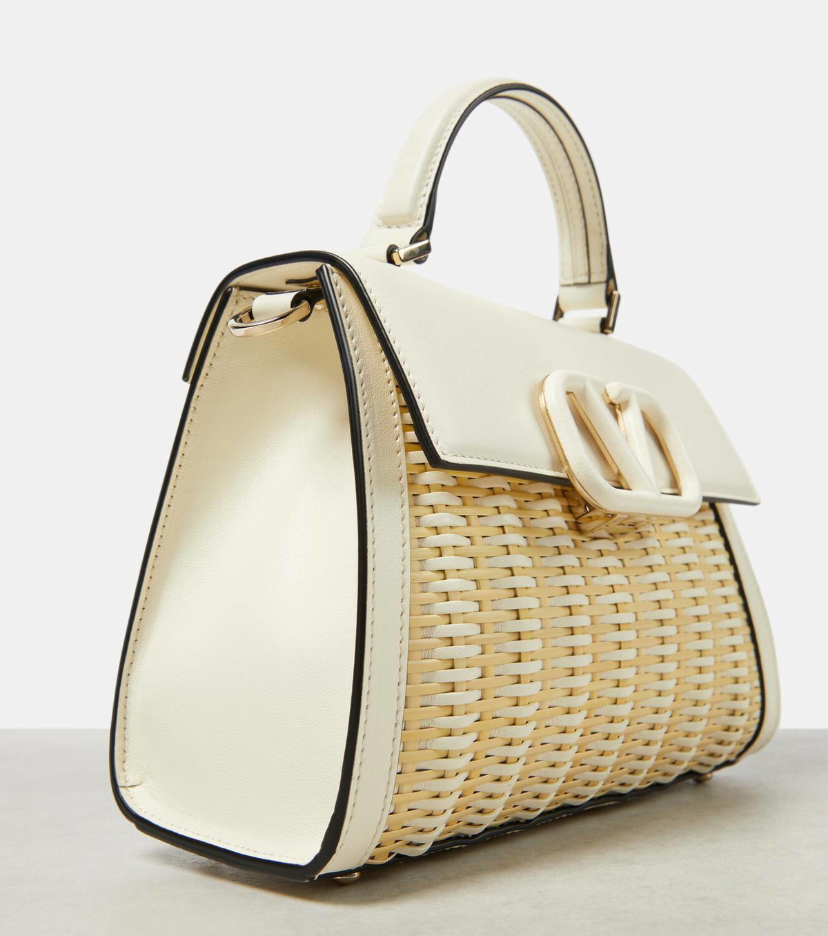 【関税＆送料込み】Valentino Garavani White Leather Vsling Valentino VSling Micro - Luxe Du Jour