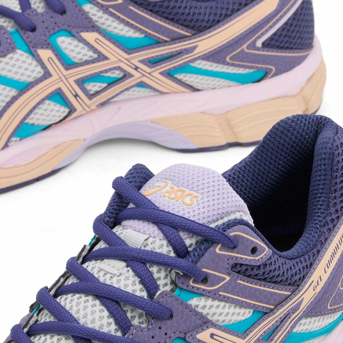 Asics GEL-Cumulus 16 Sneaker in Cloud Grey/Bisque