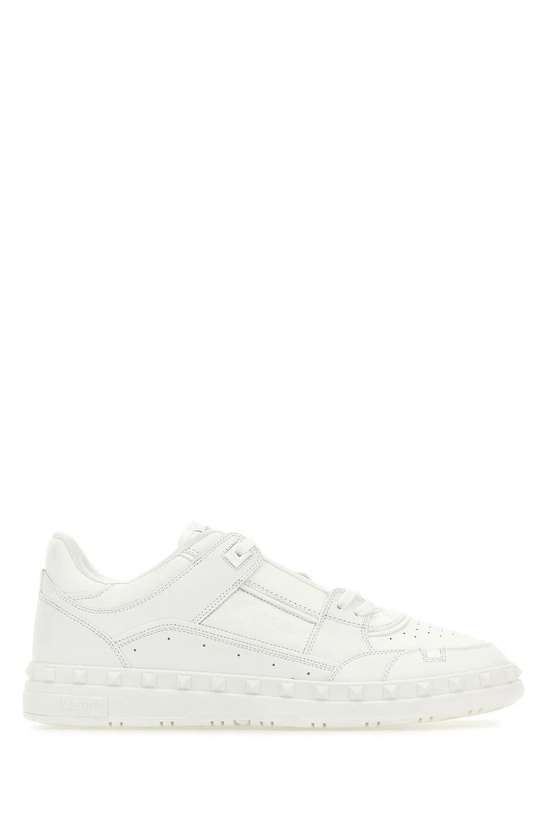 Photo: Valentino Garavani Freedots Sneakers