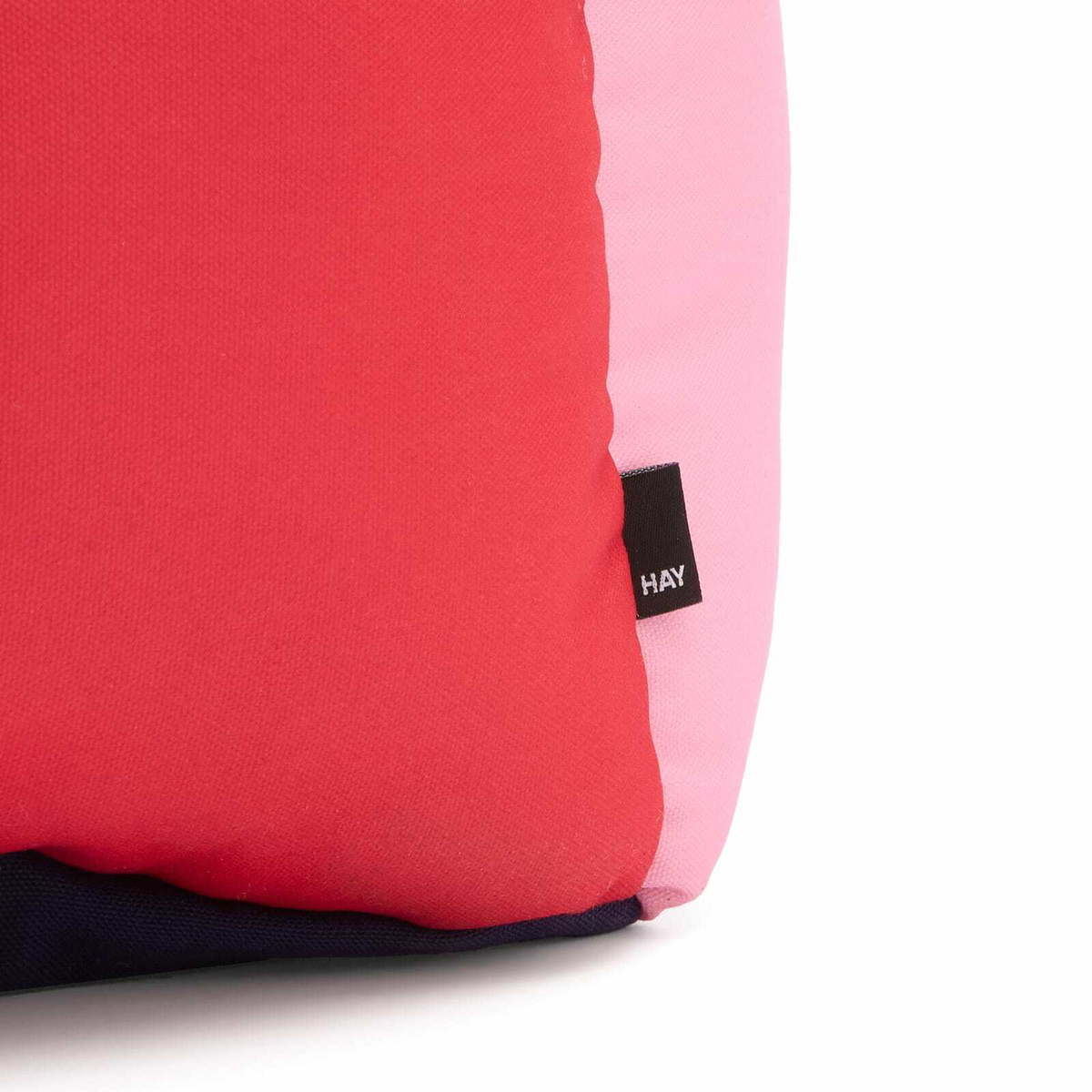 HAY Dog Bed - Medium in Multi 