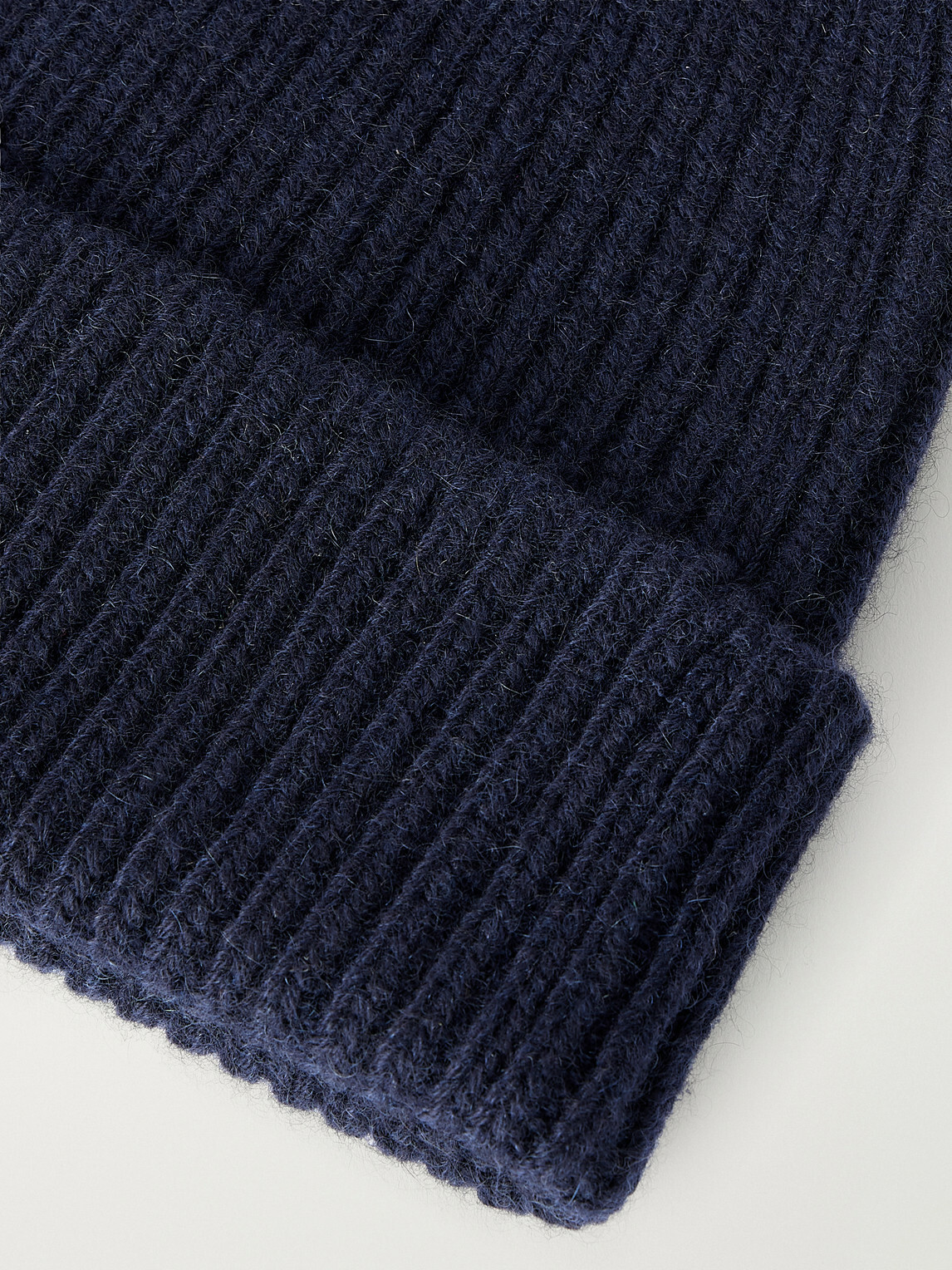Johnstons of Elgin - Ribbed Cashmere Beanie