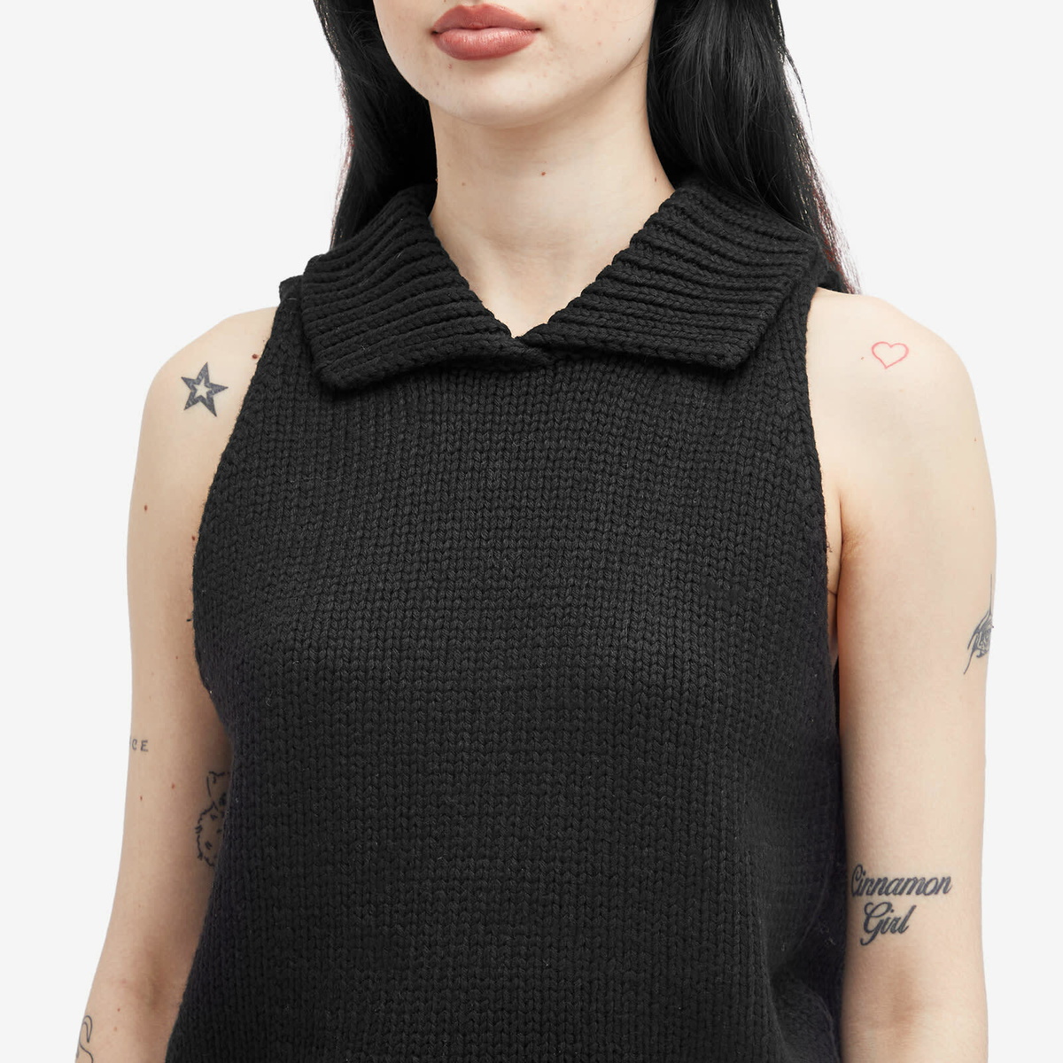 Peachy Den Women's Annie Knit Vest in Onyx Peachy Den