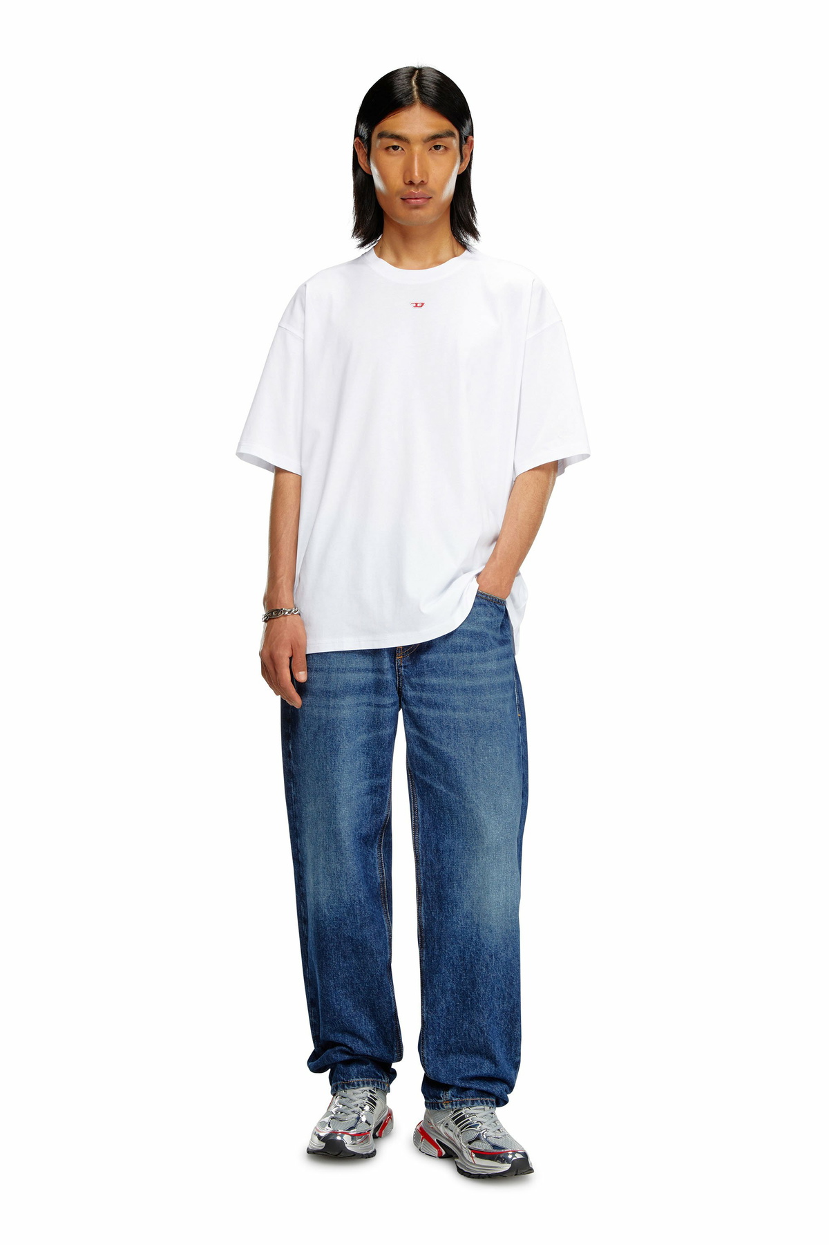 Diesel T-shirt with embroidered D patch - T-Shirts - Unisex - White