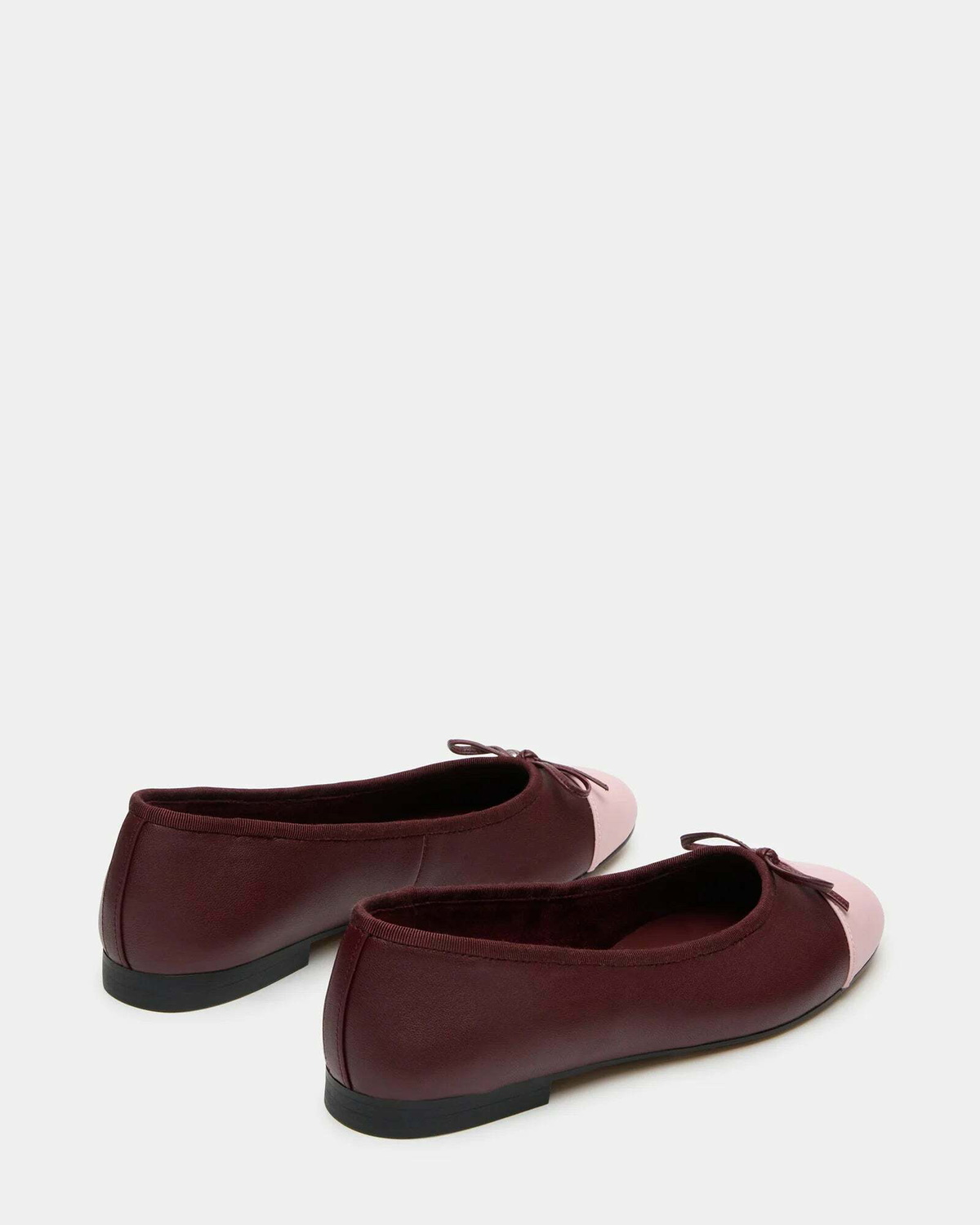 Steve Madden Kit Flats in Burgundy