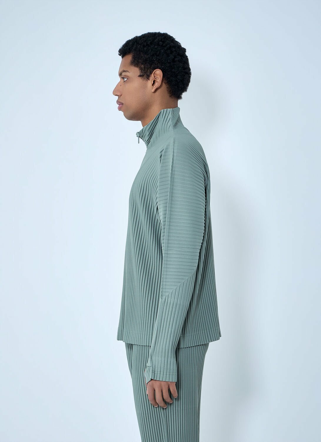Homme Plissé Issey Miyake Pleated Quater Zip-Up Sweatshirt Homme