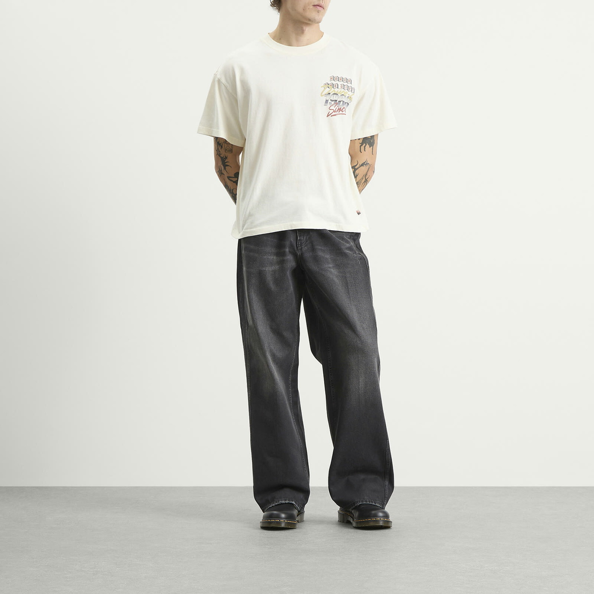 Honor the Gift Men's Feature Presentation T-Shirt in Bone