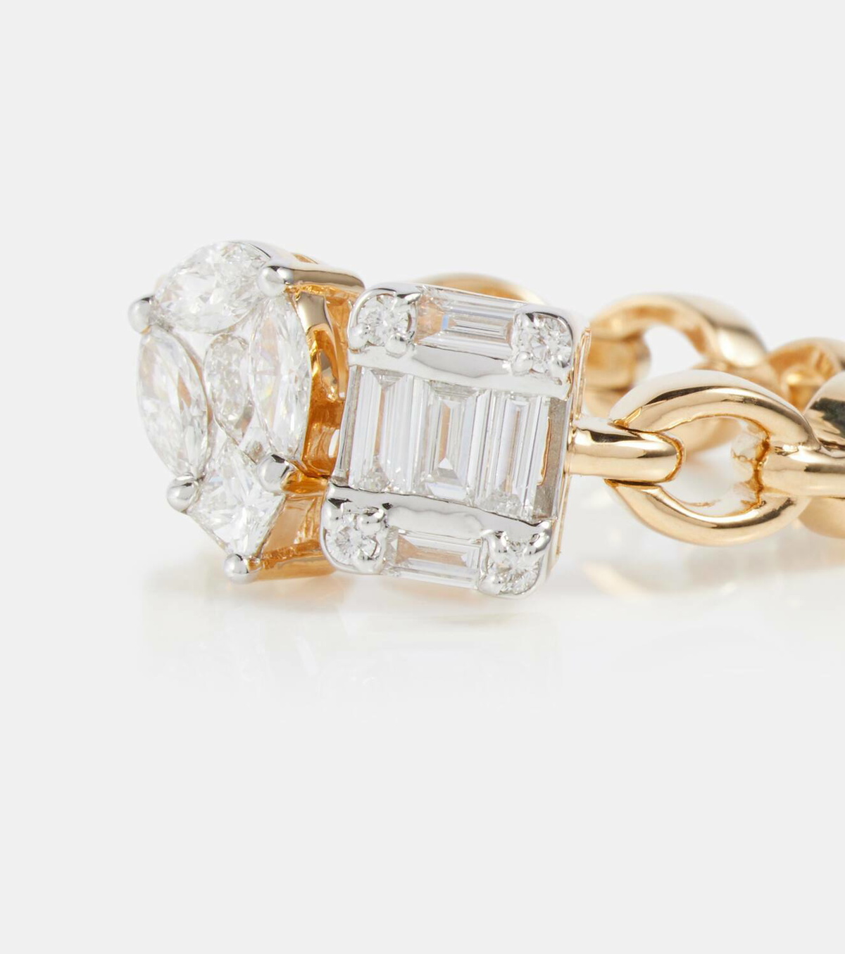 Nadine Aysoy Catena Illusion 18kt gold ring with white diamonds