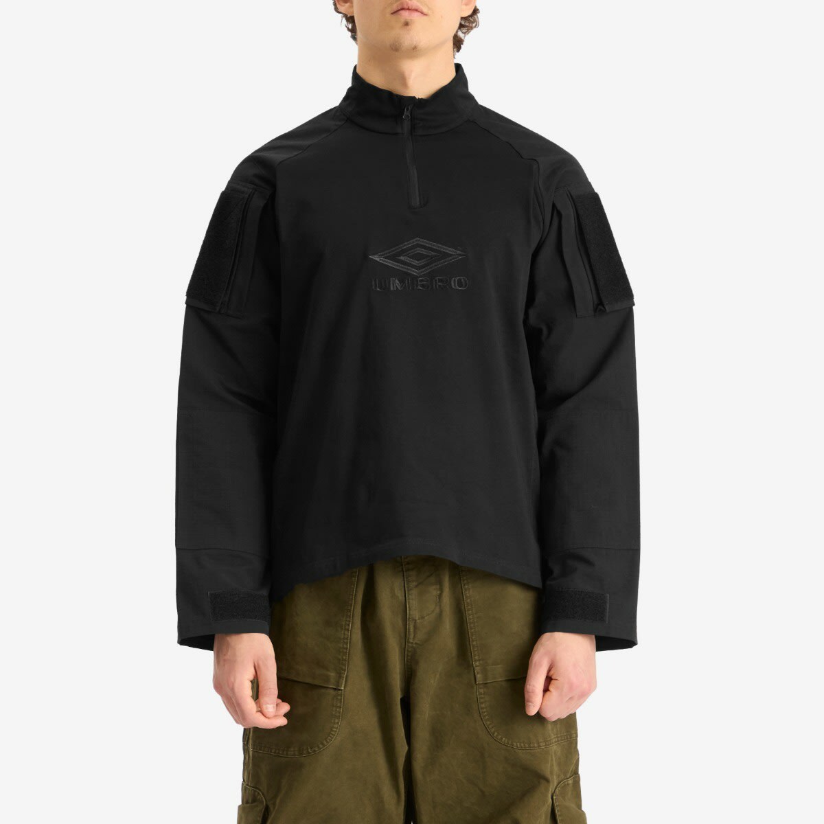 Umbro by Slam Jam Men's Tactical Half Zip Sweat in Black