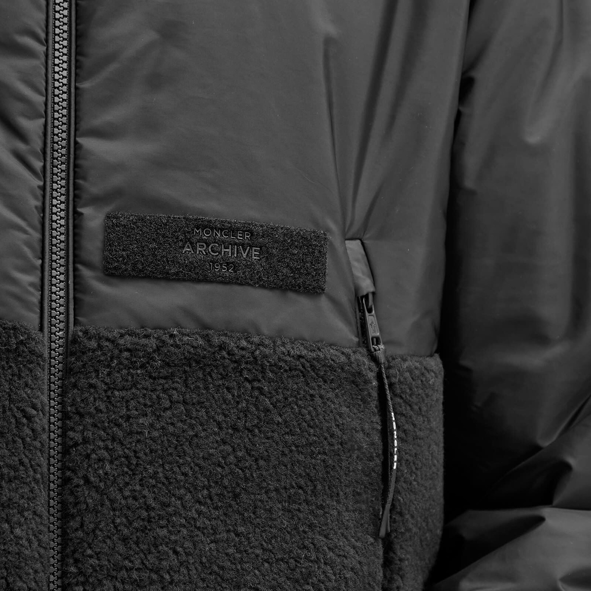 正規品MONCLER NONDOWN NYLON HOULGATE JACKET Moncler Men's Montbeliard Shiny Nylon Jacket - Bergdorf Goodman