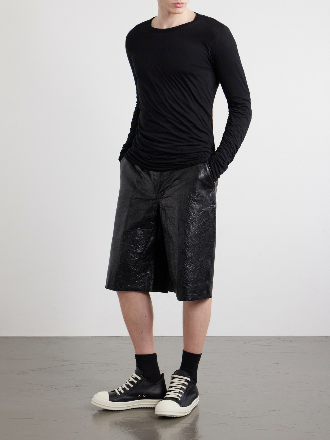 Rick Owens - Straight-Leg Full-Grain Leather Shorts - Black