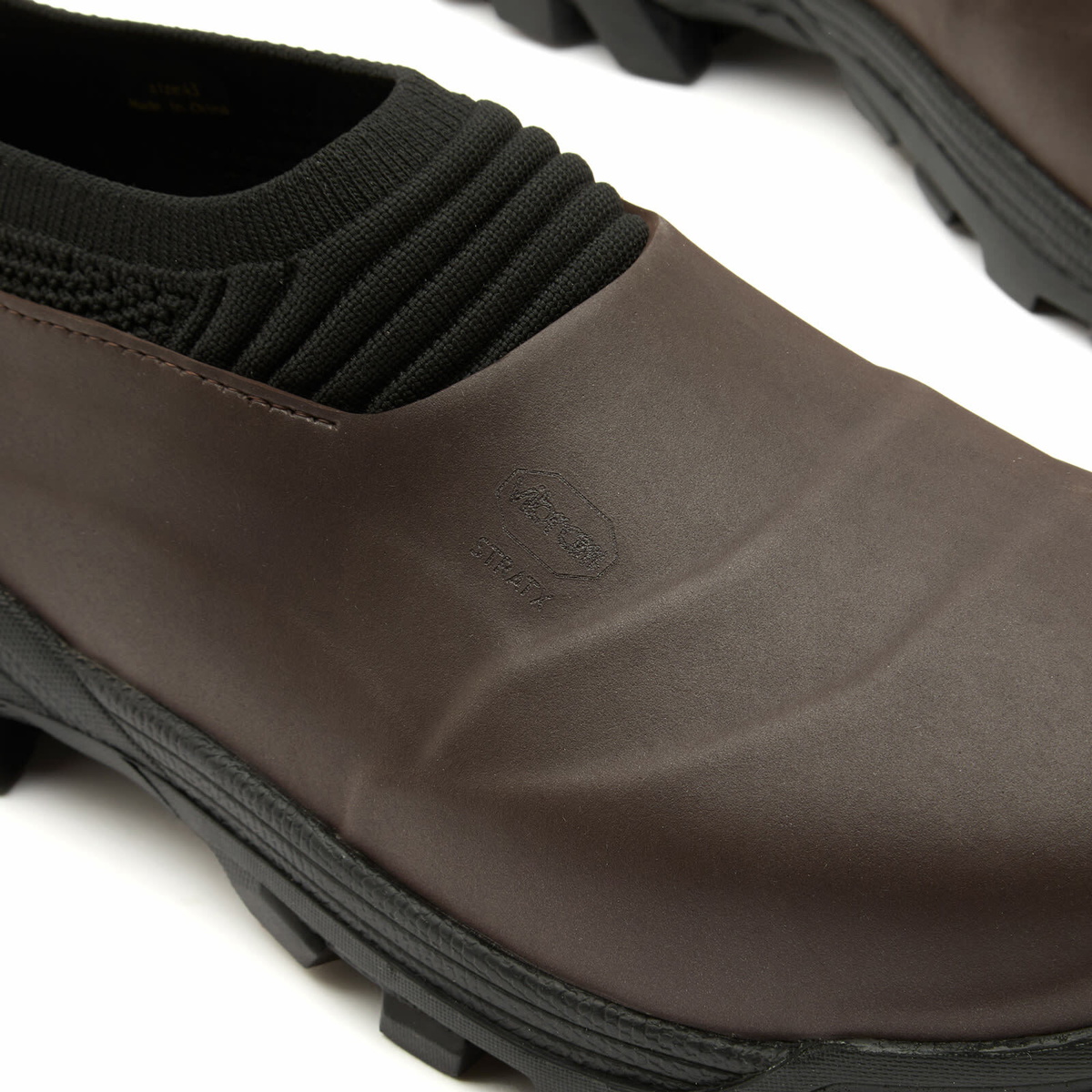 Purple Mountain Observatory Men's Calyx Camp Shoe in Black/Brown