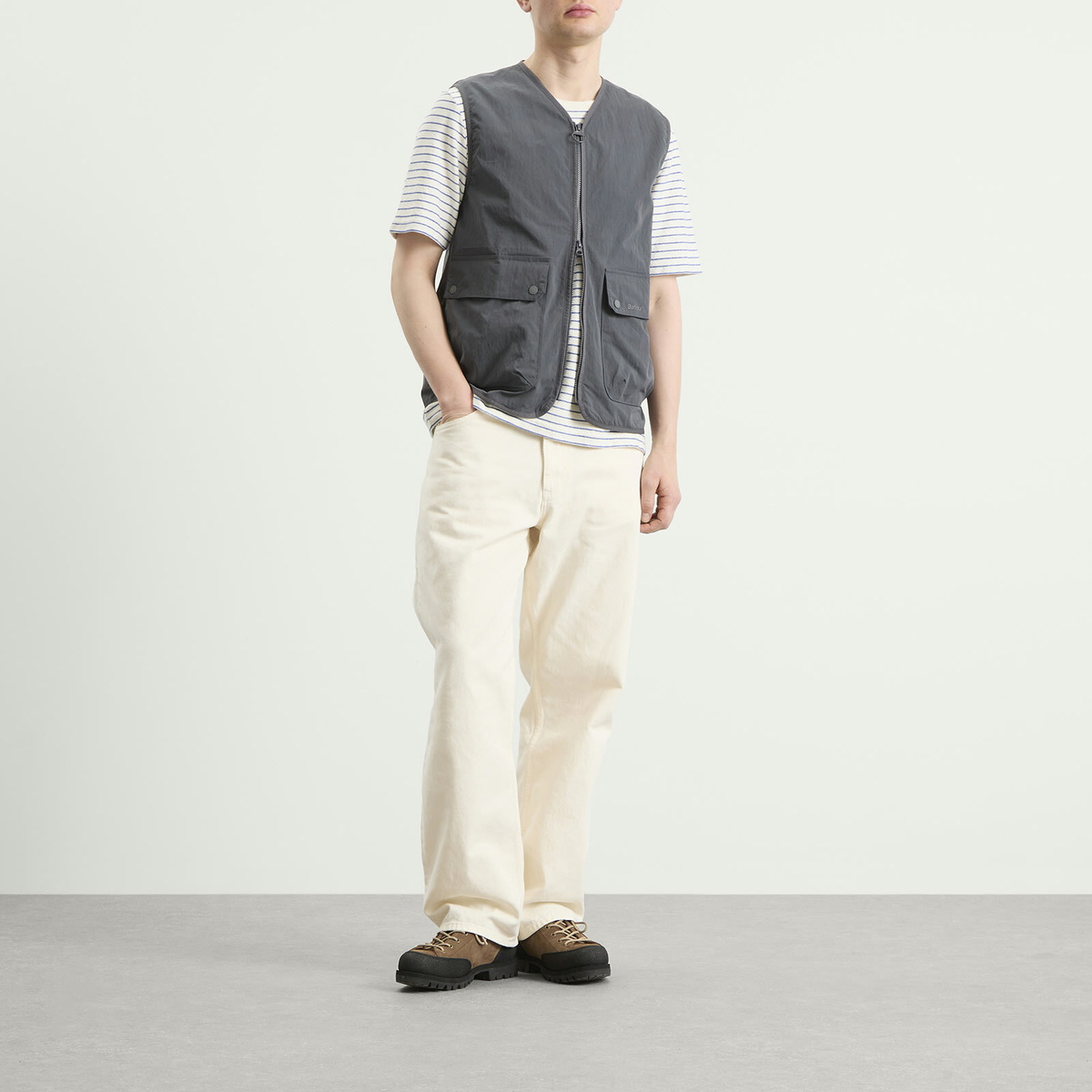 Barbour Men's Re-Engineered Flyweight Gilet in Asphalt