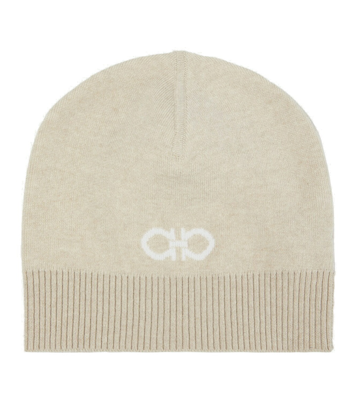 Photo: Ferragamo - Logo cashmere beanie