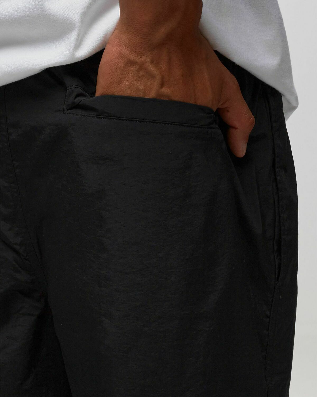 New Balance Athletics Remastered Wind Pant Black Track Pants